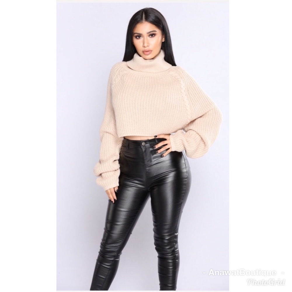 Pretty Little Thing Knitted Bow Back Sweater